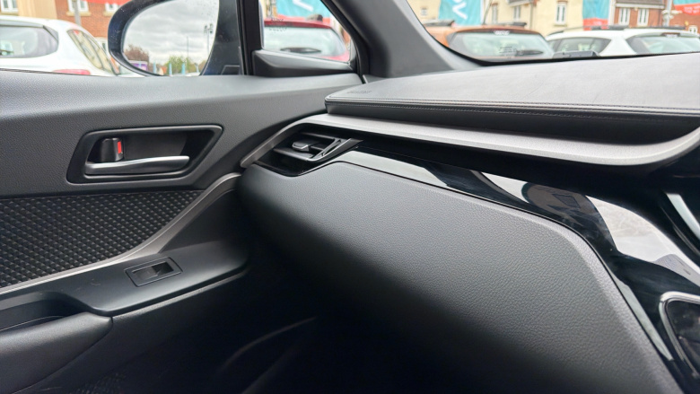 Toyota C-HR 1.8 Hybrid Icon 5dr CVT Hybrid Hatchback